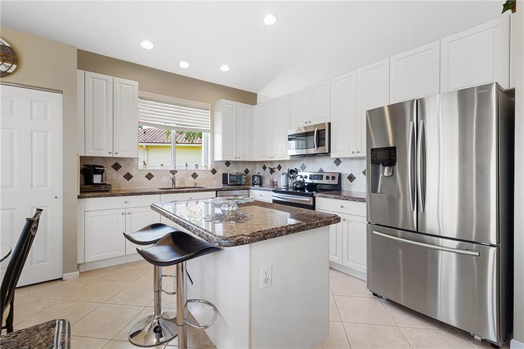 VENETIAN ISLES - Residential