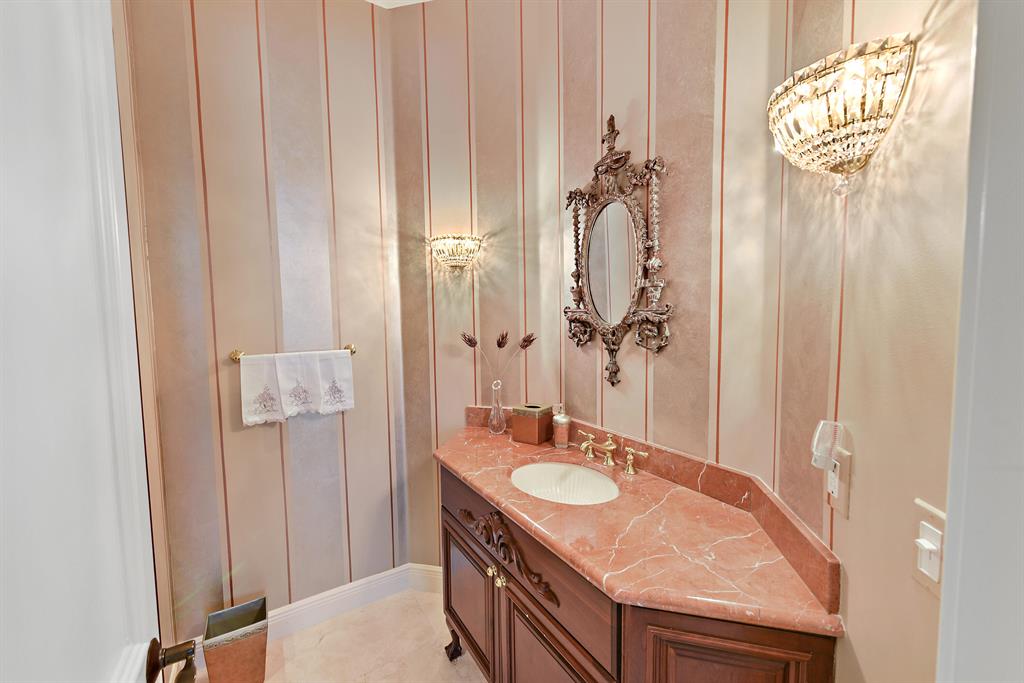 ST ANDREWS COUNTRY CLUB - Residential