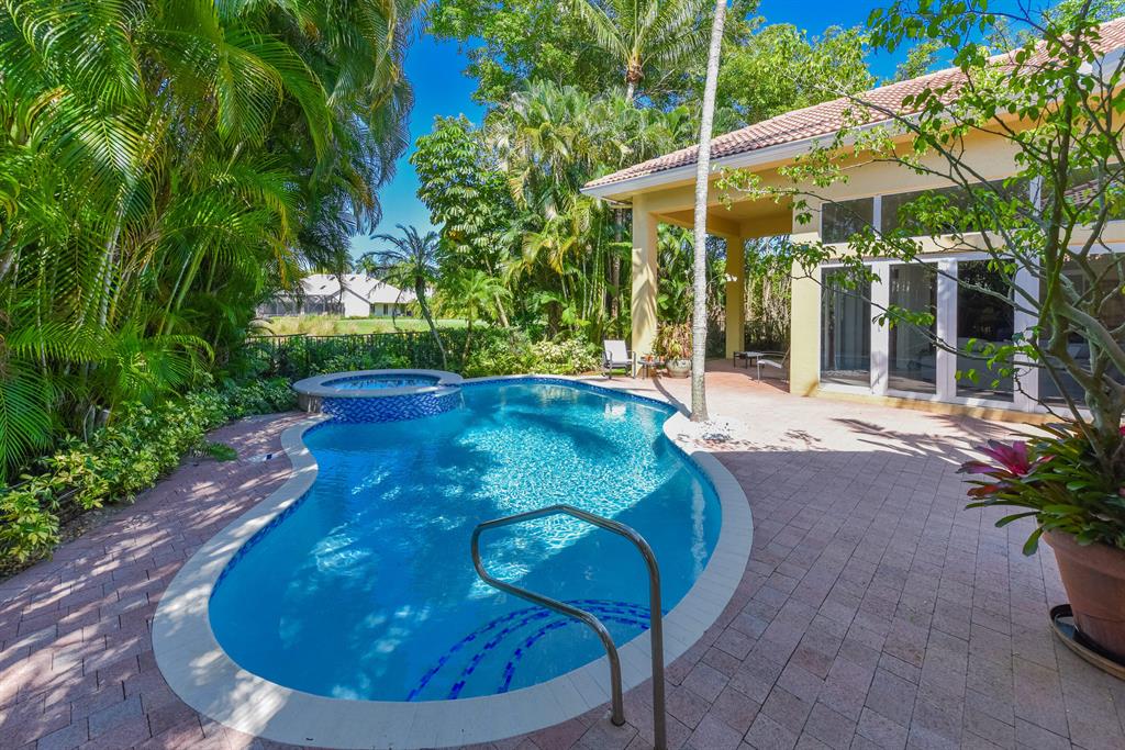 ST ANDREWS COUNTRY CLUB - Residential