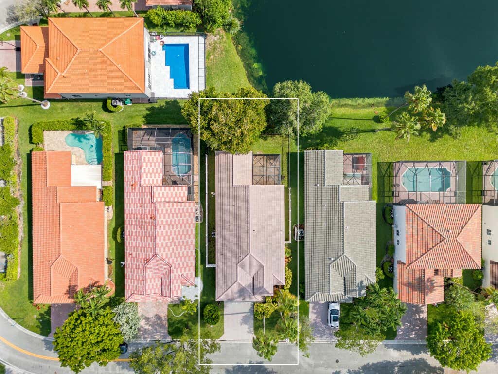 Photo of 13513 NW 7TH Street, Plantation, FL 33325 (MLS # B26058692)