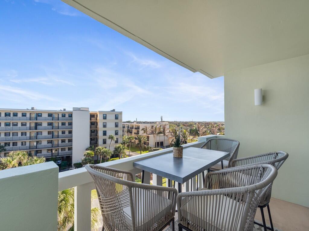 OCEAN CHATEAU OF VERO BEACH - Residential