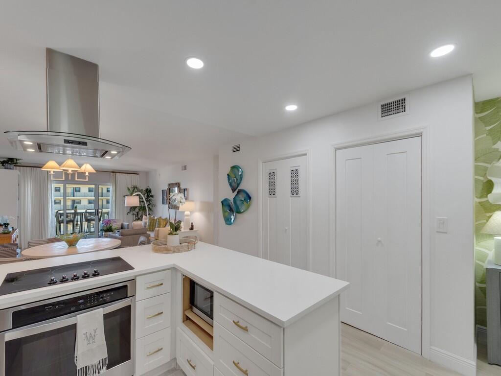 OCEAN CHATEAU OF VERO BEACH - Residential