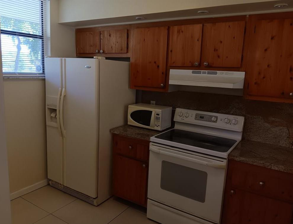 109 Lake Emerald Drive 204