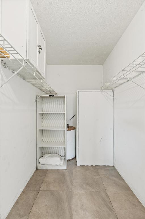 CARRIAGE LIGHT CONDO - Residential