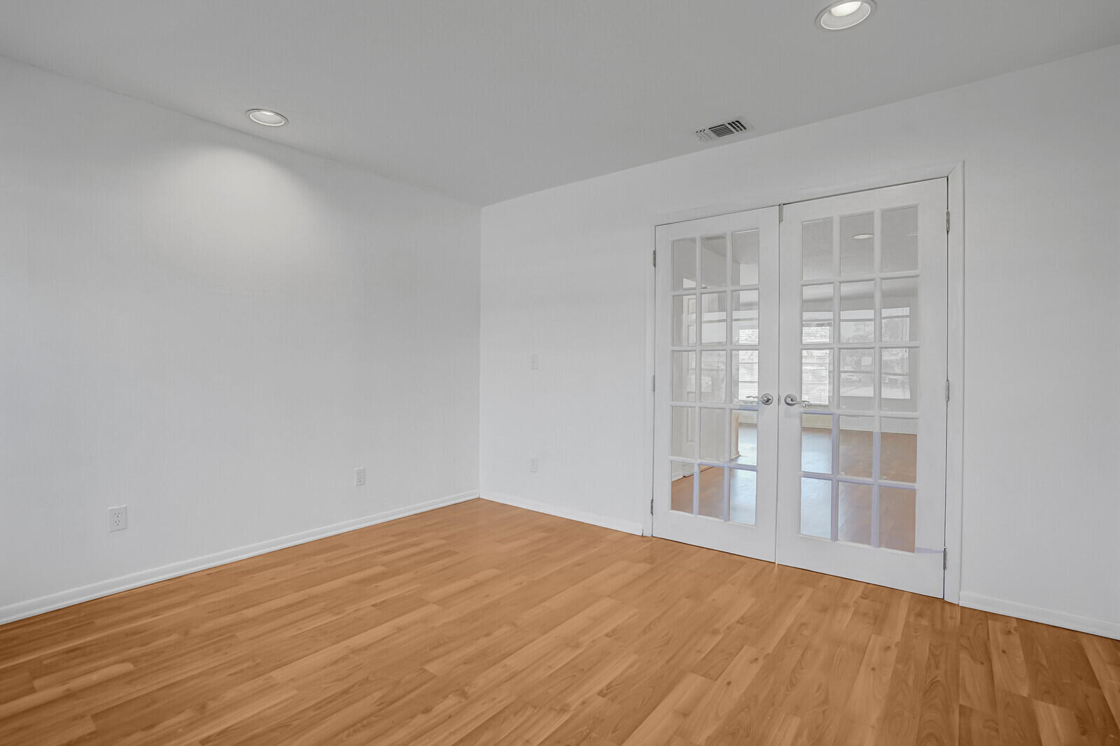 LUCERNE LAKES HOMES VILLAGE II 3RD ADD - Residential