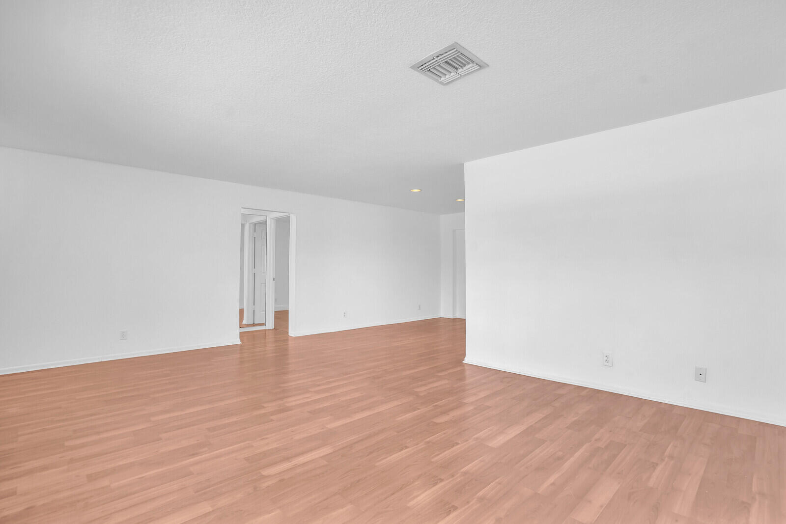 LUCERNE LAKES HOMES VILLAGE II 3RD ADD - Residential