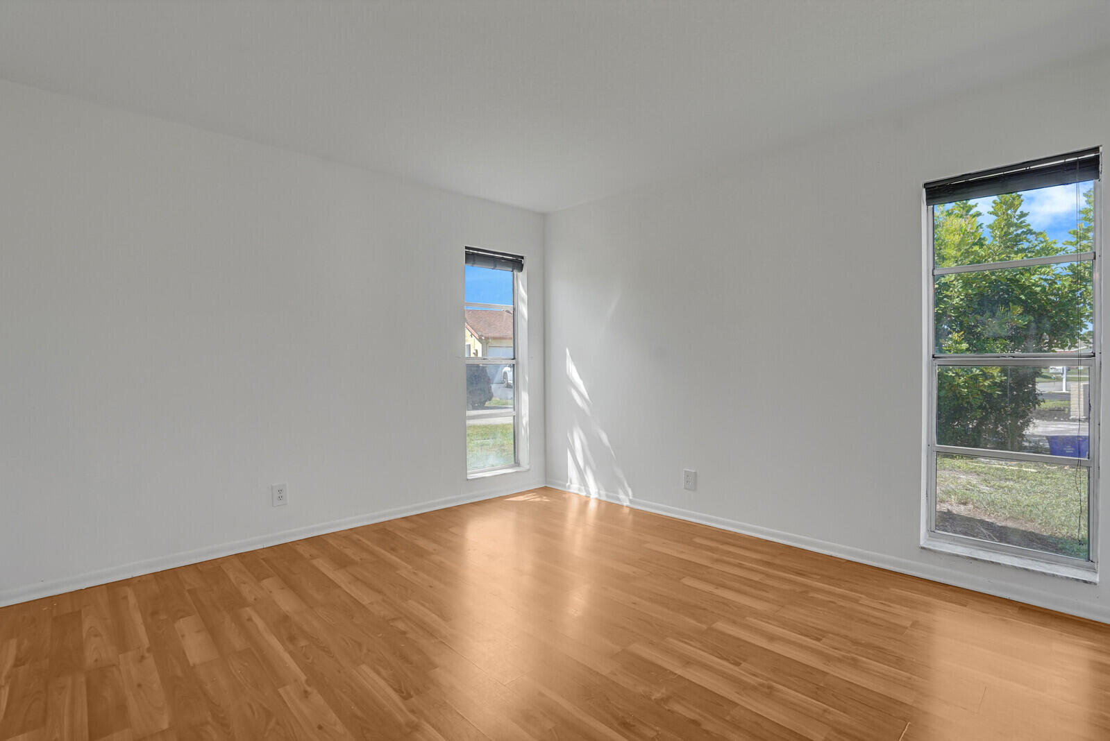 LUCERNE LAKES HOMES VILLAGE II 3RD ADD - Residential