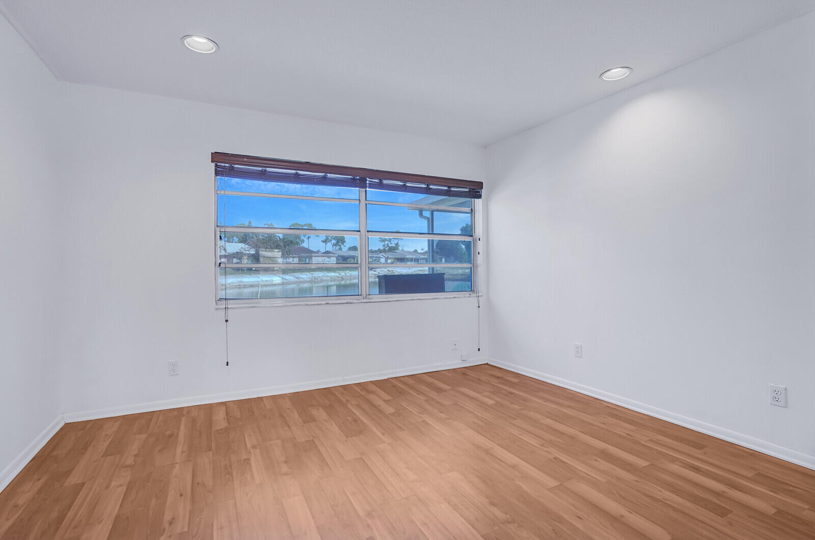 LUCERNE LAKES HOMES VILLAGE II 3RD ADD - Residential