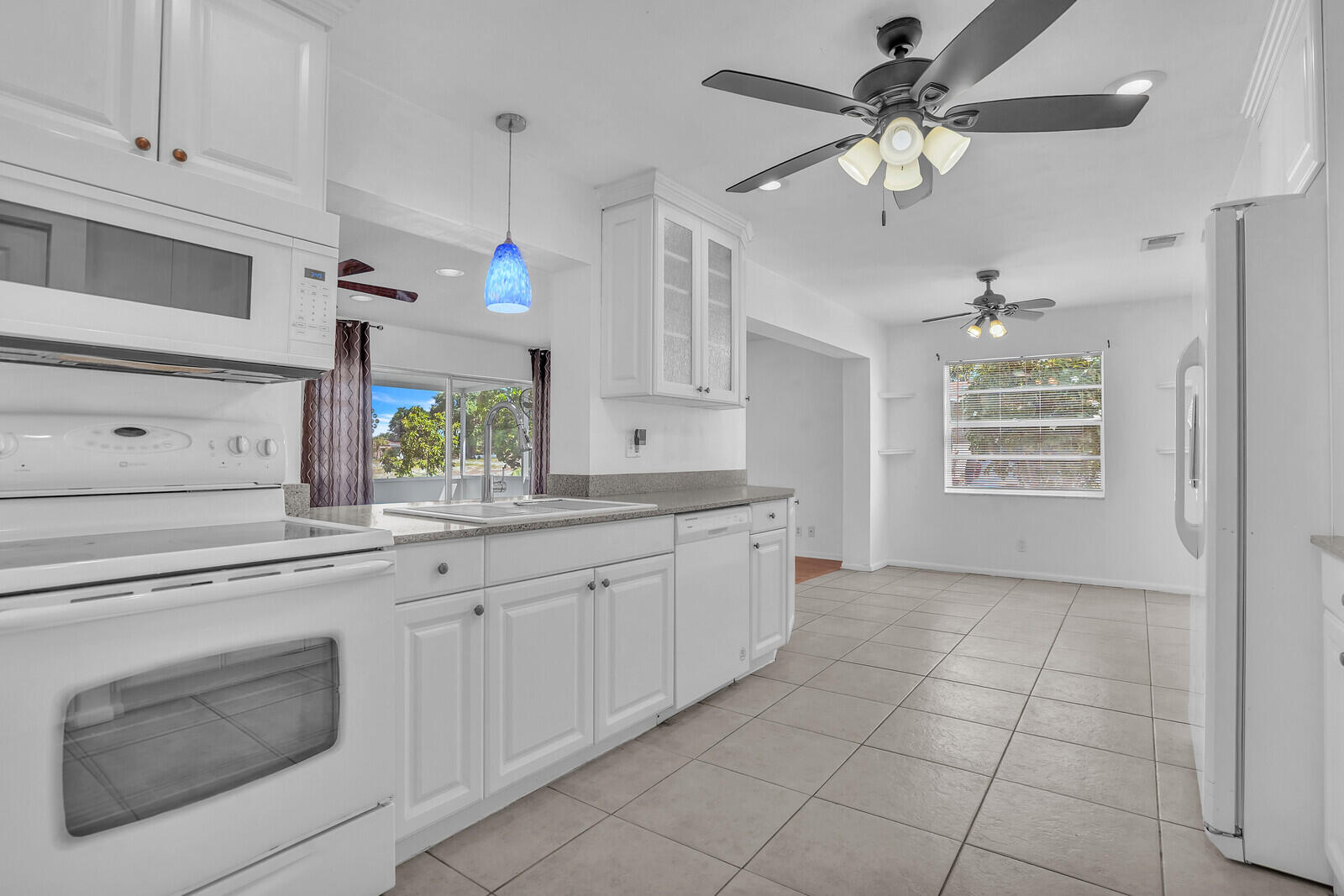 LUCERNE LAKES HOMES VILLAGE II 3RD ADD - Residential