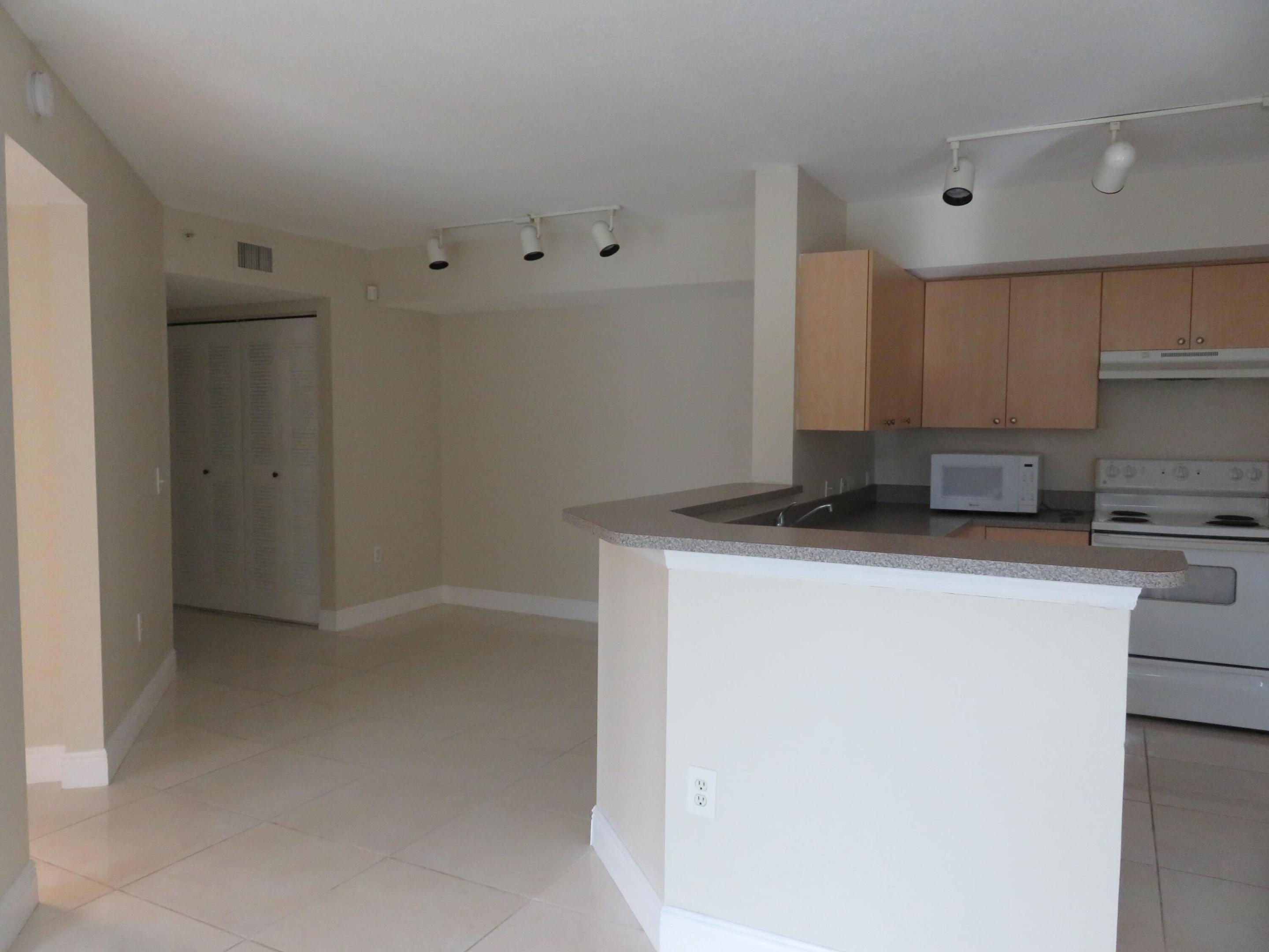 VILLA DEL SOL CONDO - Residential Lease
