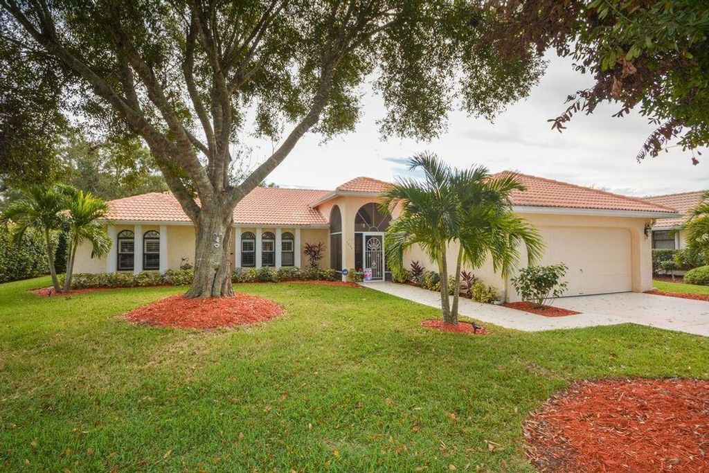 Photo of 1340 SW Cedar Cove, Port Saint Lucie, FL 34986 (MLS # R10727973)