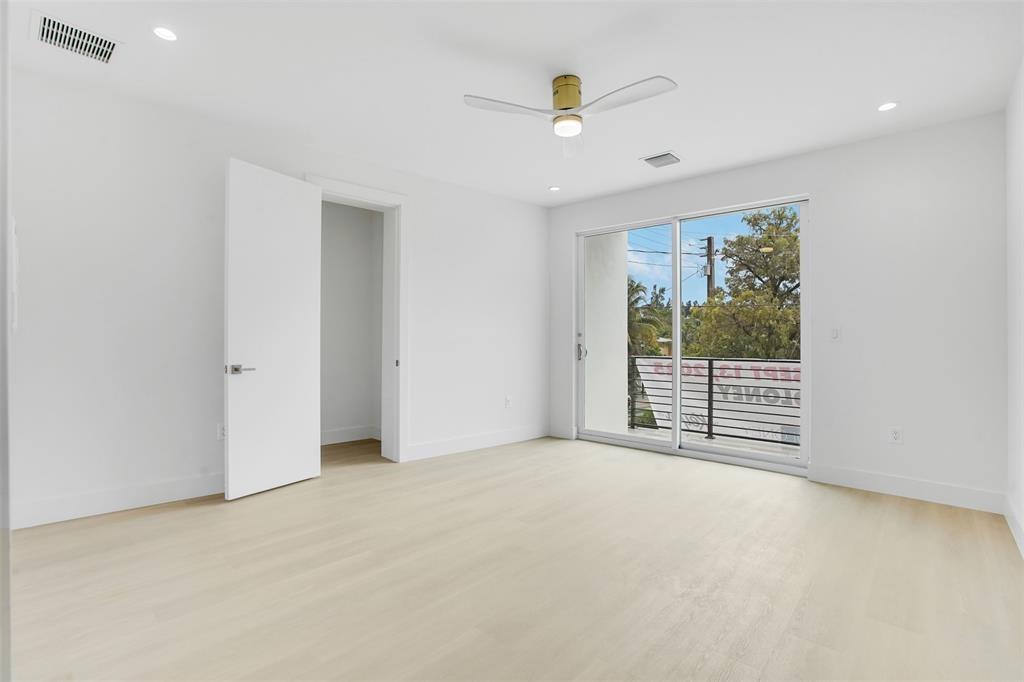 Contemporary Middle River - Residential