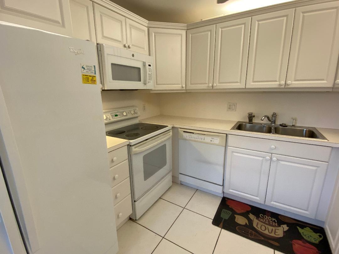 View photos, virtual tours, details... 3043 Berkshire C