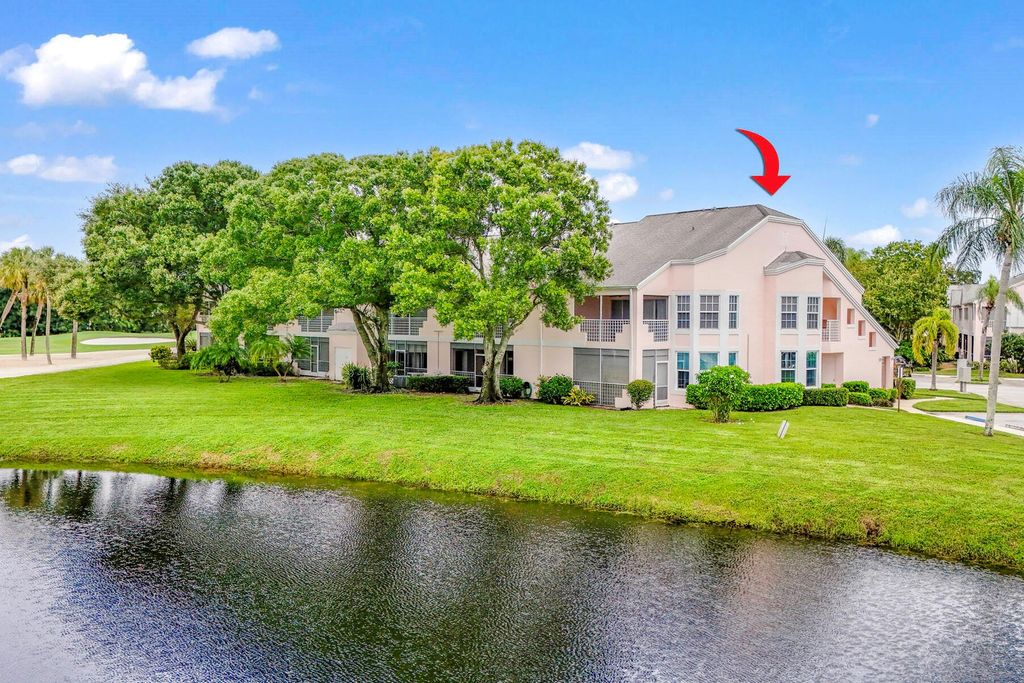 Photo of 302 Muirfield Court #302a, Jupiter, FL 33458 (MLS # R11028200)