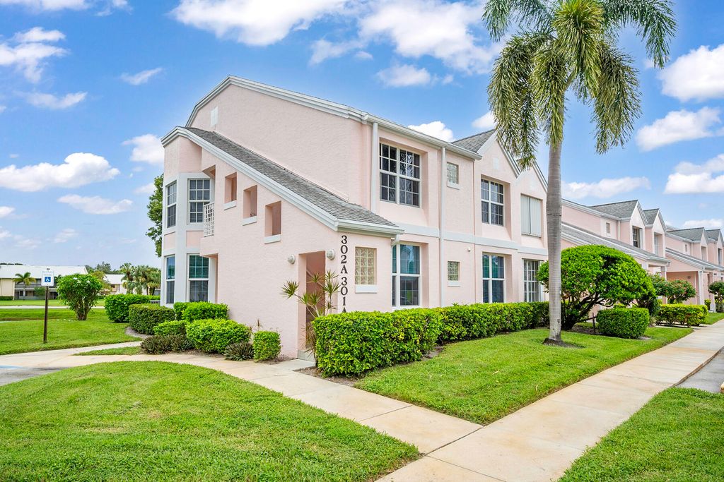 Photo of 302 Muirfield Court #302a, Jupiter, FL 33458 (MLS # R11028200)