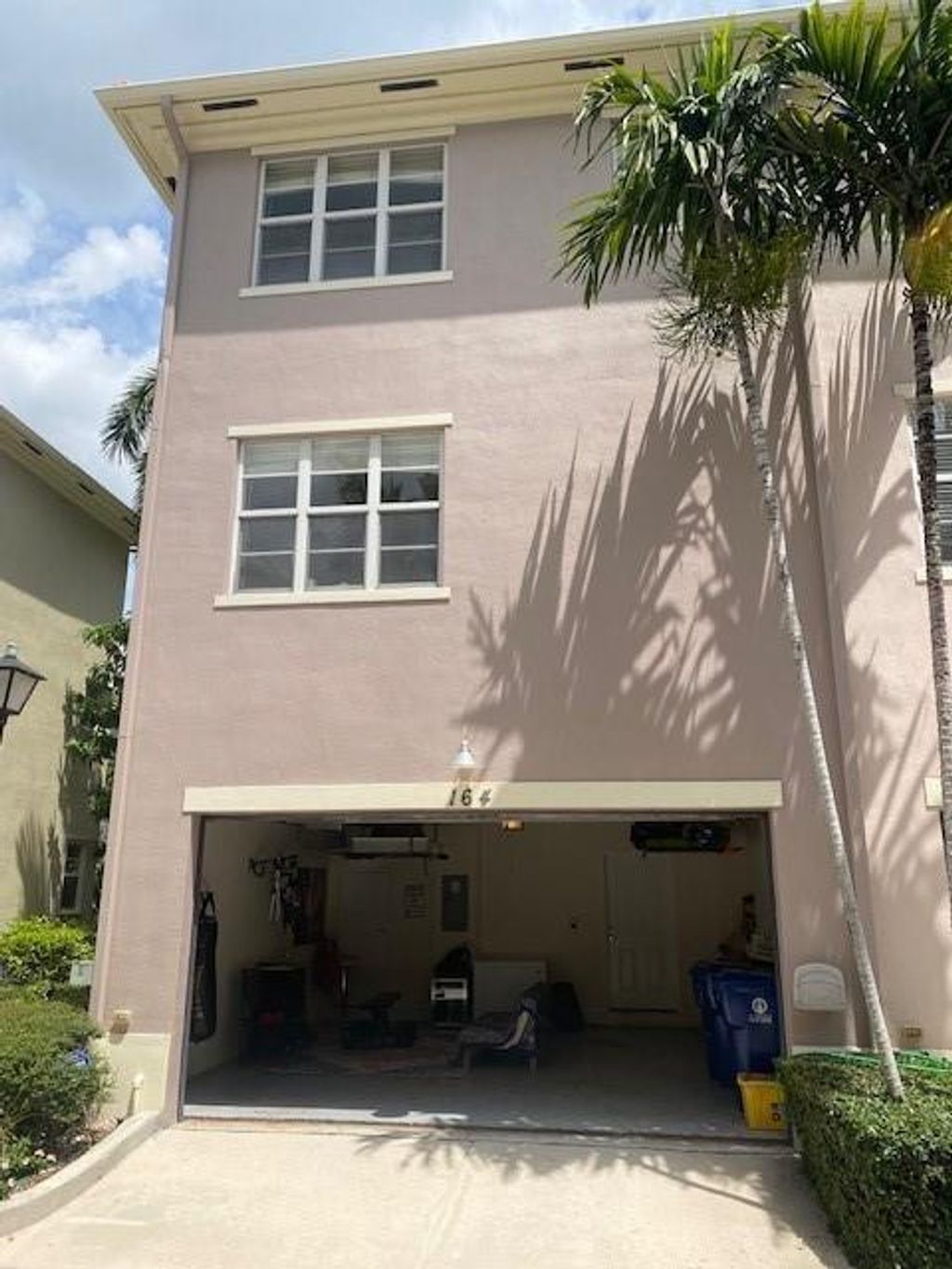 Photo of 164 Greenwich Circle, Jupiter, FL 33458 (MLS # B26009603)