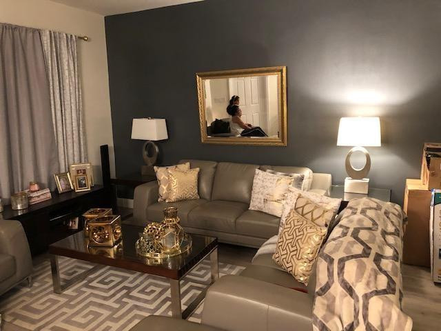 Hampton Isles Condo - Residential Lease