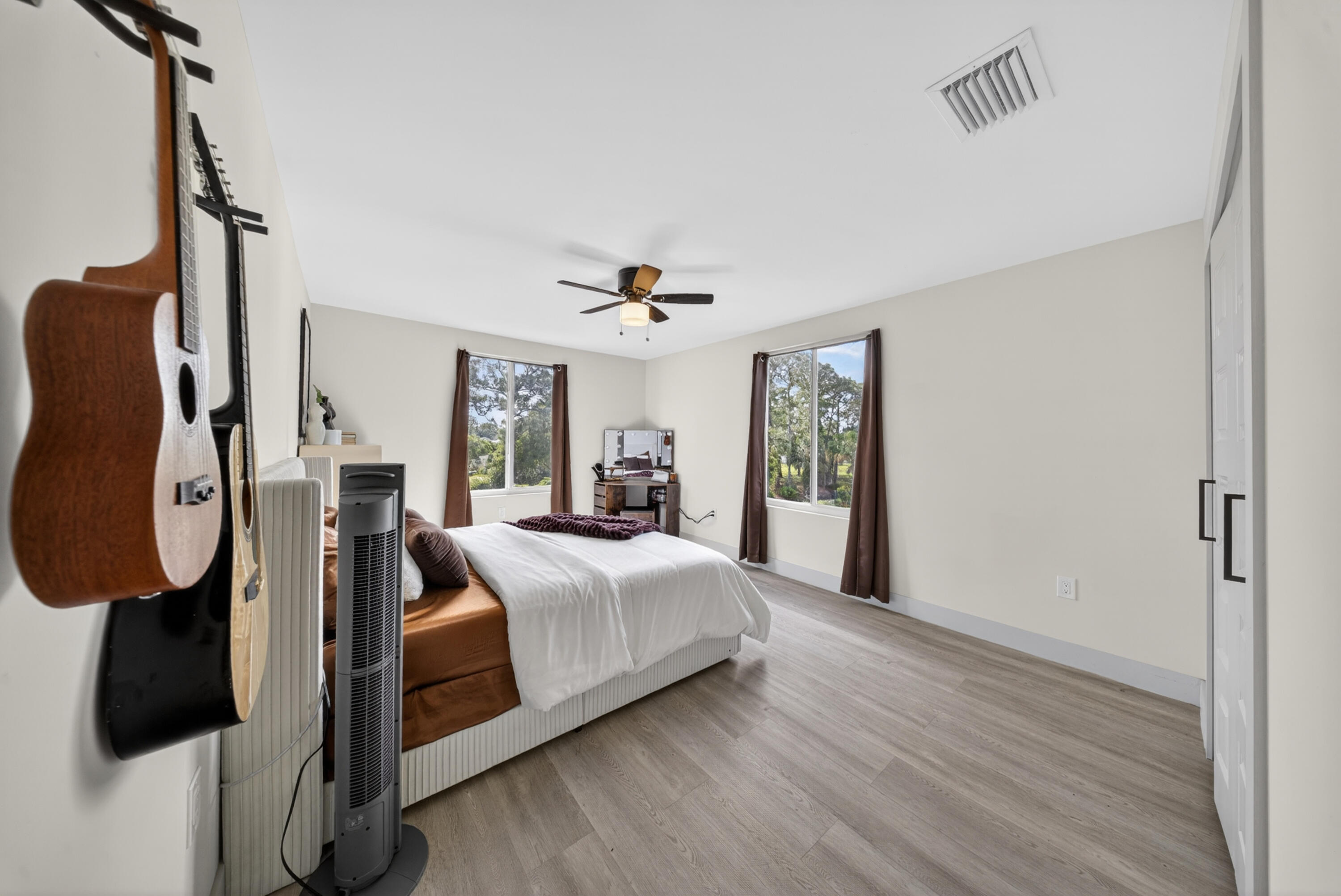 PORT ST LUCIE SECTION 8 - Residential