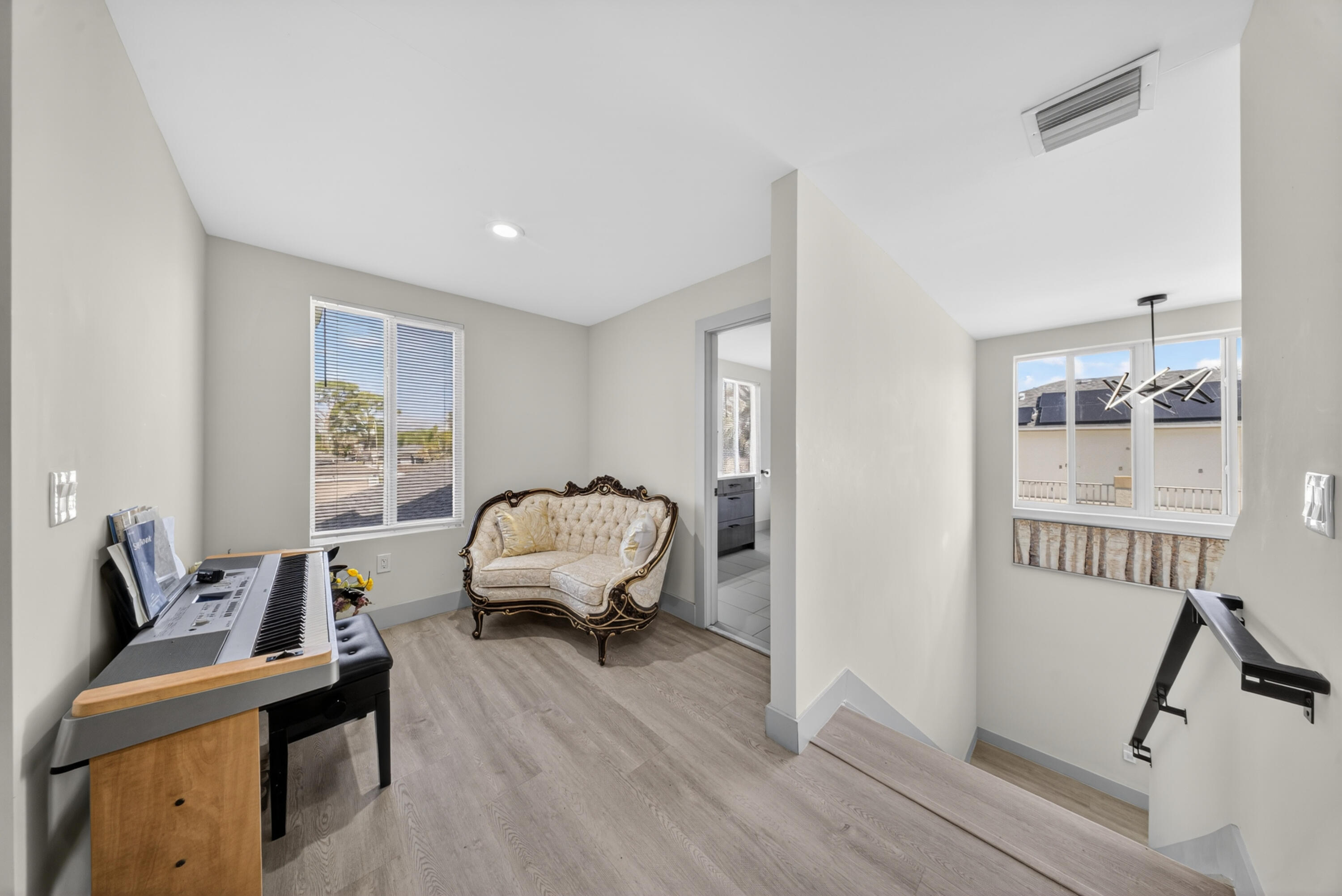 PORT ST LUCIE SECTION 8 - Residential