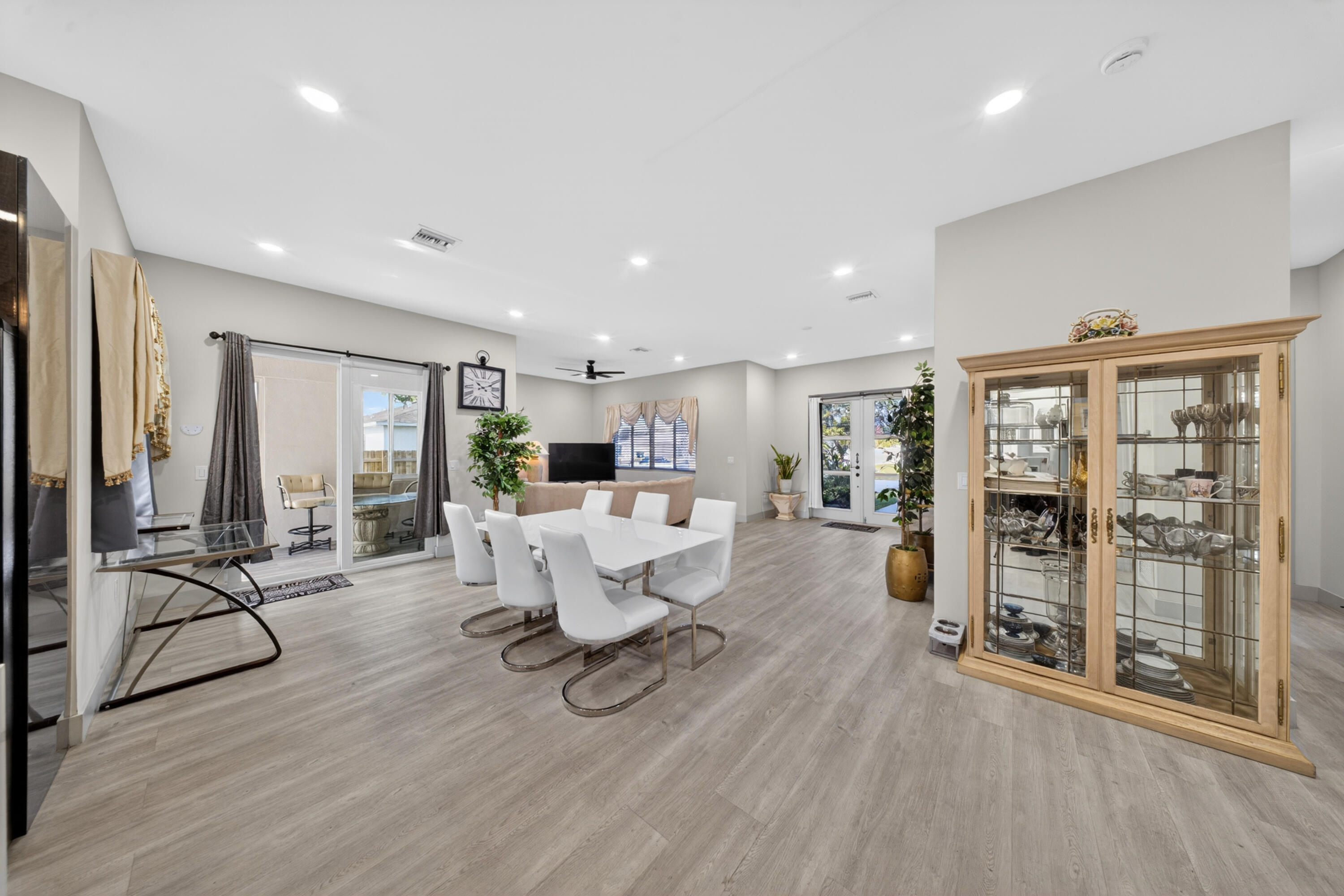 PORT ST LUCIE SECTION 8 - Residential