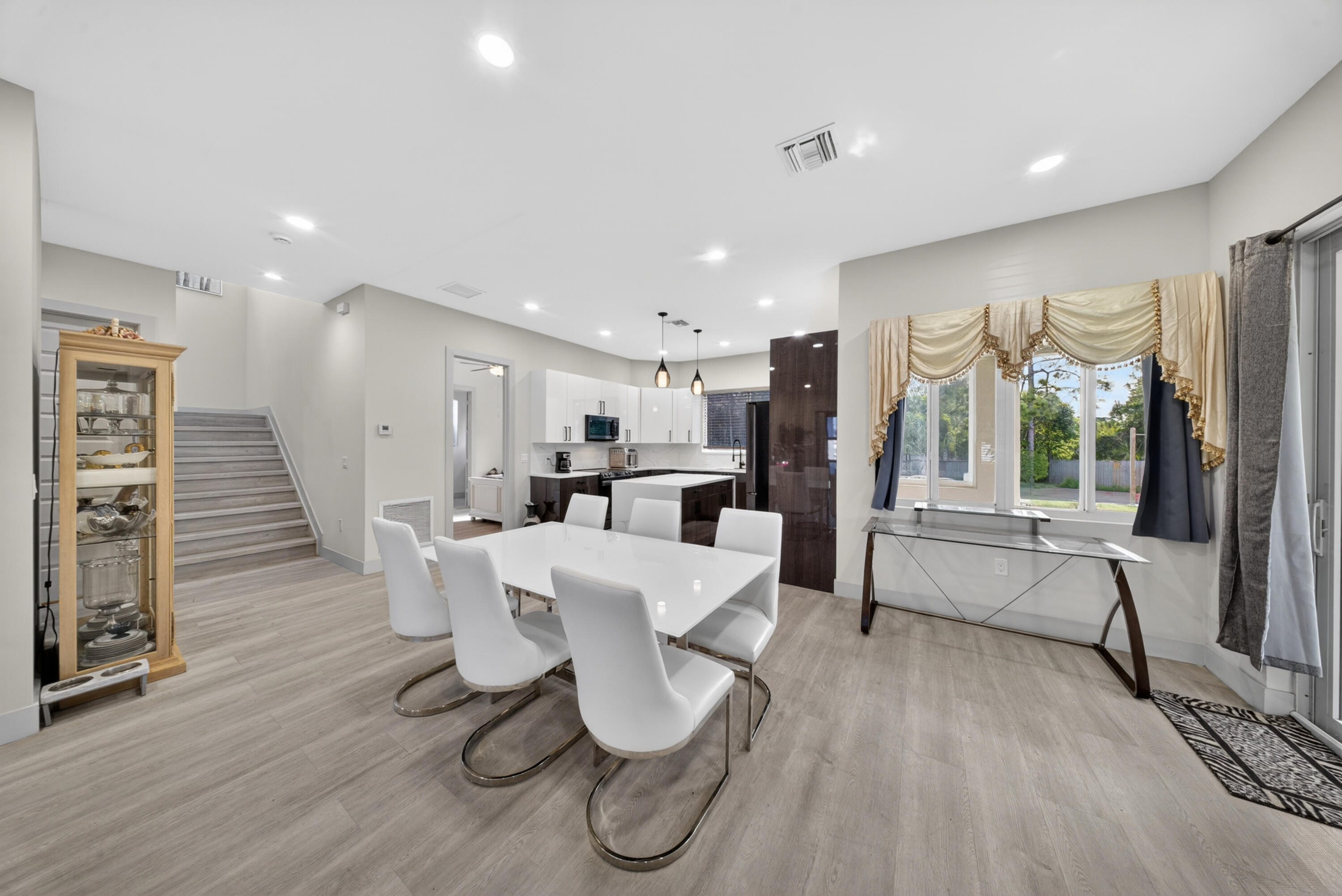 PORT ST LUCIE SECTION 8 - Residential