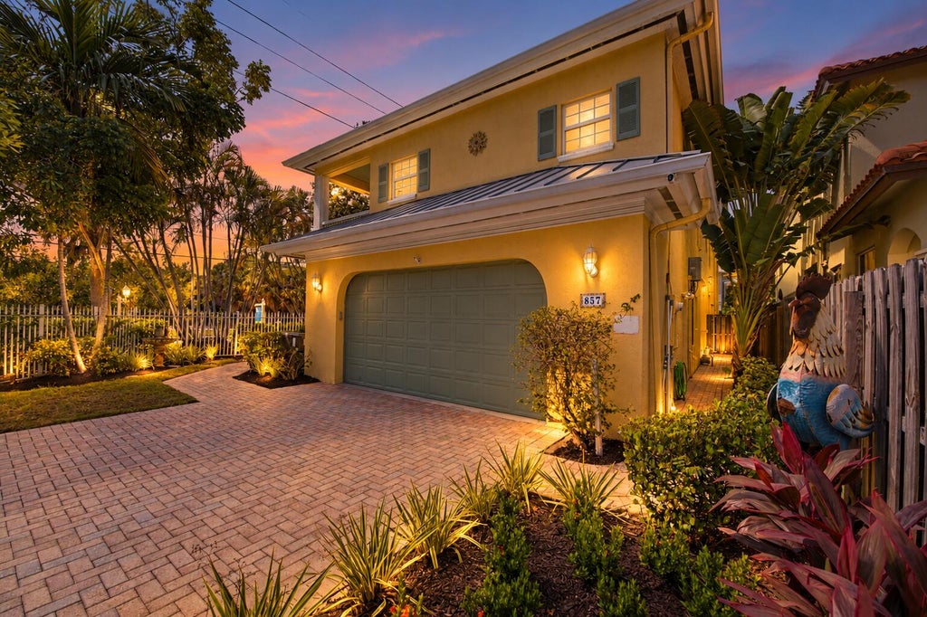 Photo of 857 SW 11TH Court, Fort Lauderdale, FL 33315 (MLS # B26073548)
