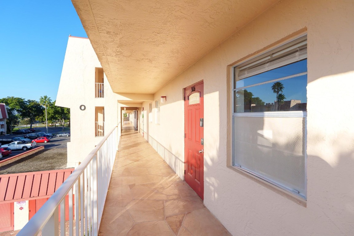 Oriole Golf & Tennis Club - Residential