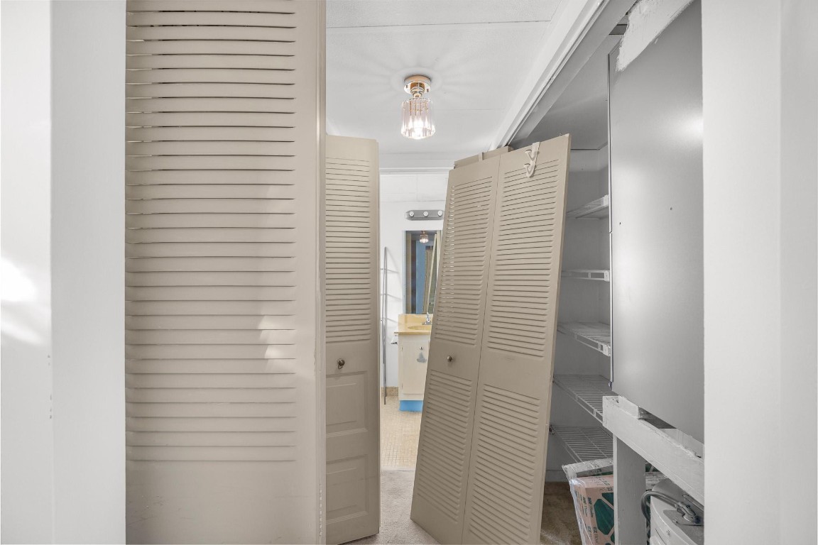 Oriole Golf & Tennis Club - Residential