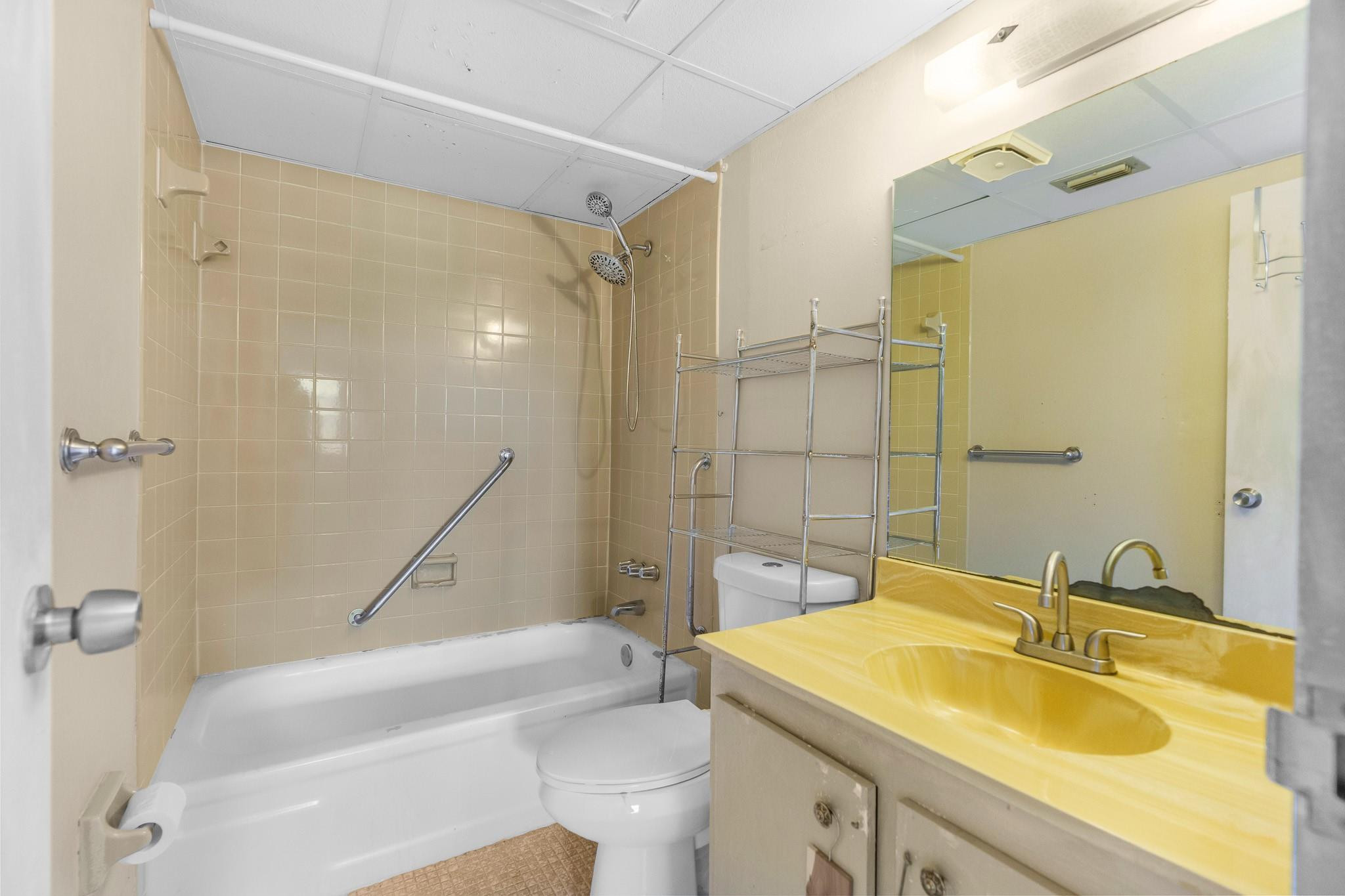 Oriole Golf & Tennis Club - Residential