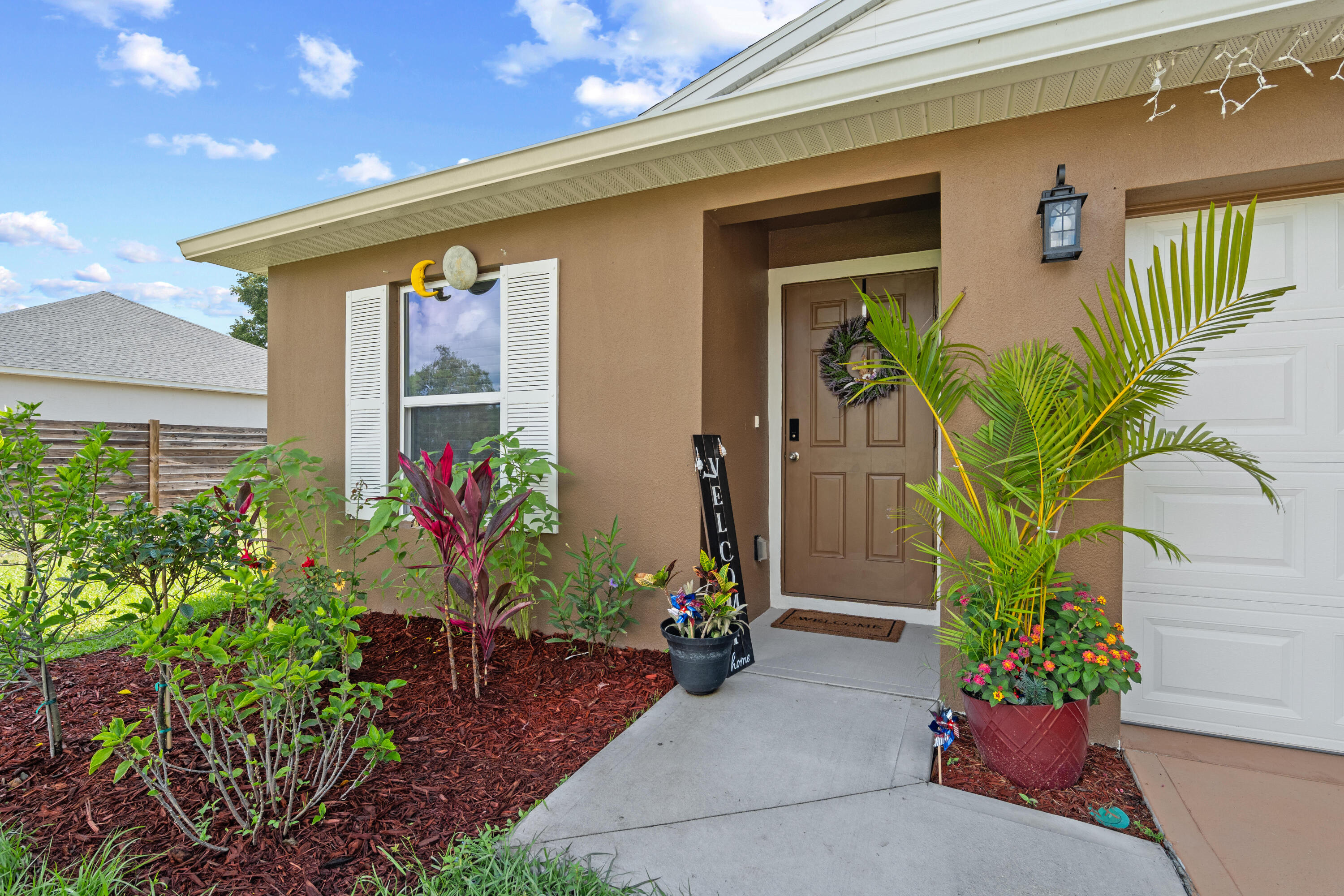 VERO LAKE ESTATES UNIT H-3 - Residential