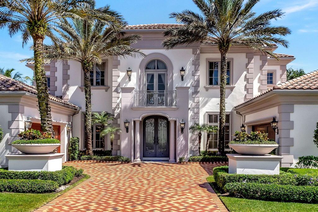 Photo of 109 Playa Rienta Way, Palm Beach Gardens, FL 33418 (MLS # R10978020)