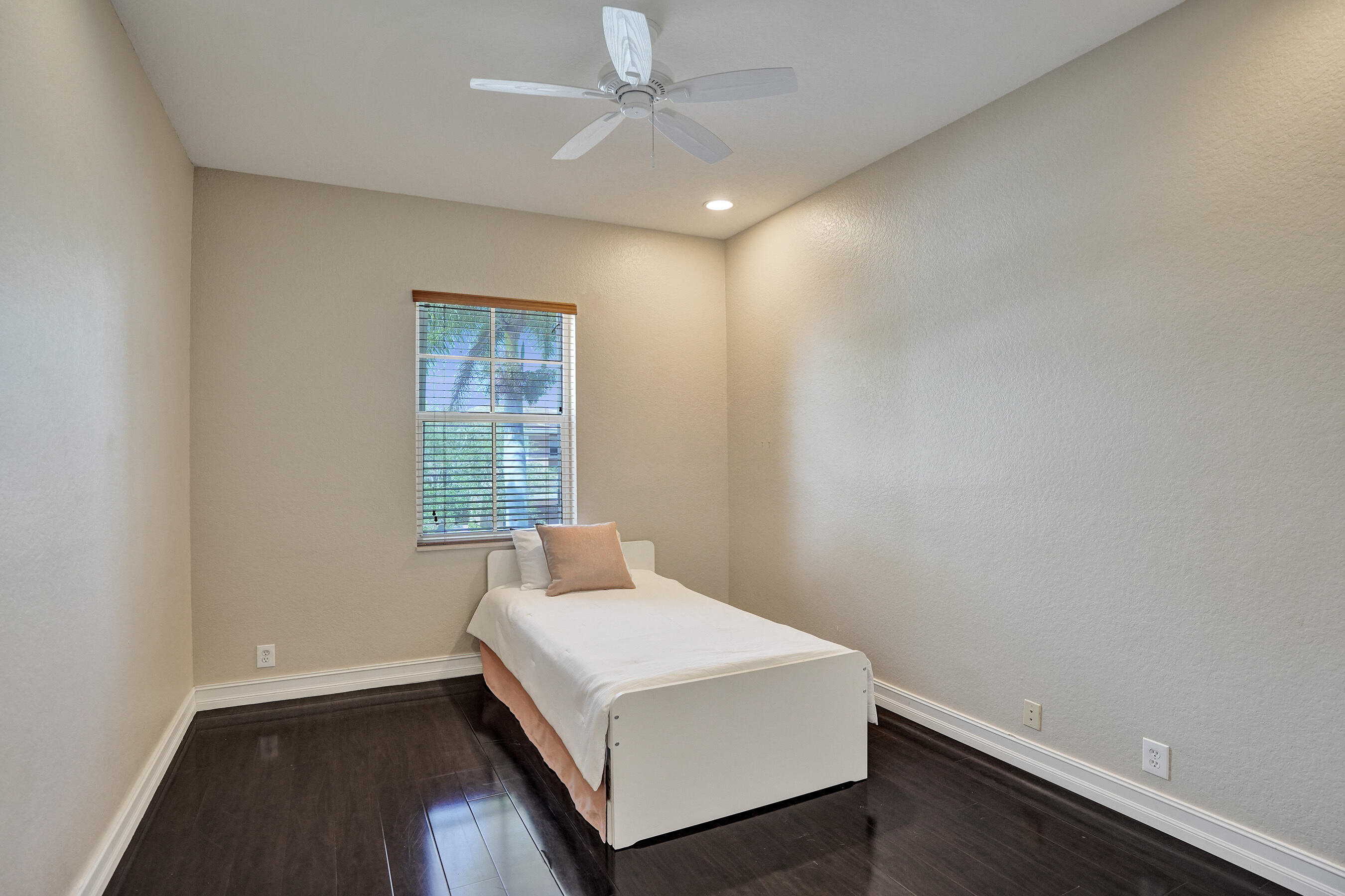 HERON BAY NORTHWEST - Residential