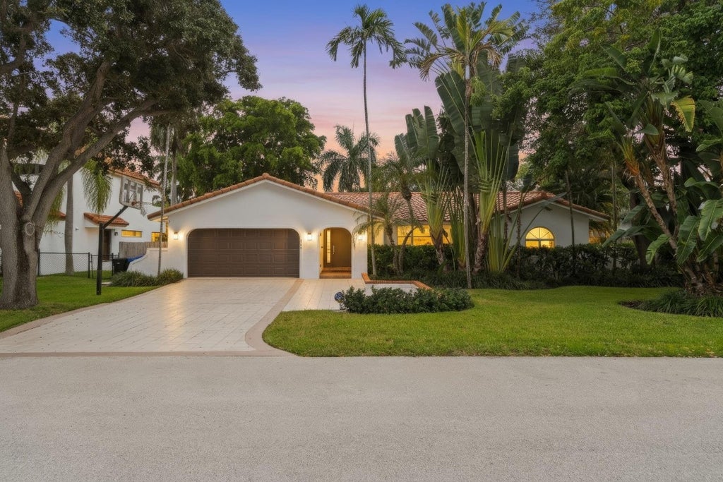 Photo of 326 Seven Isles Drive, Fort Lauderdale, FL 33301 (MLS # F10533935)