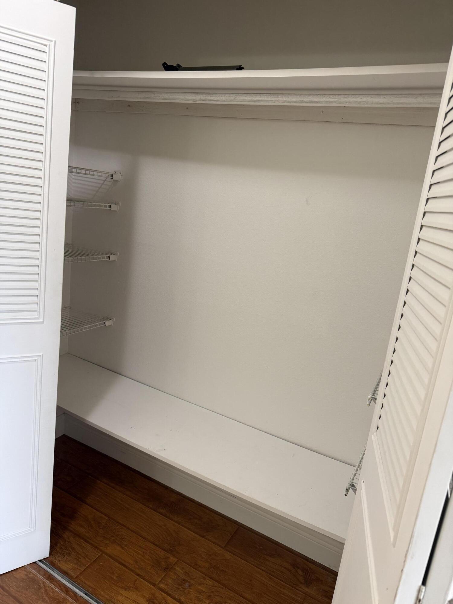 VILLAGE GREEN OF BOCA RATON CONDO - Residential