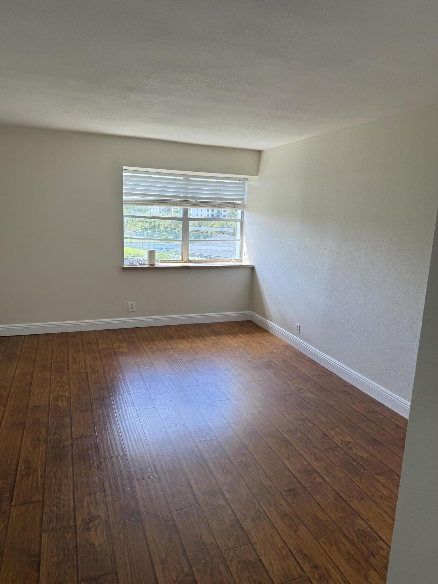 VILLAGE GREEN OF BOCA RATON CONDO - Residential