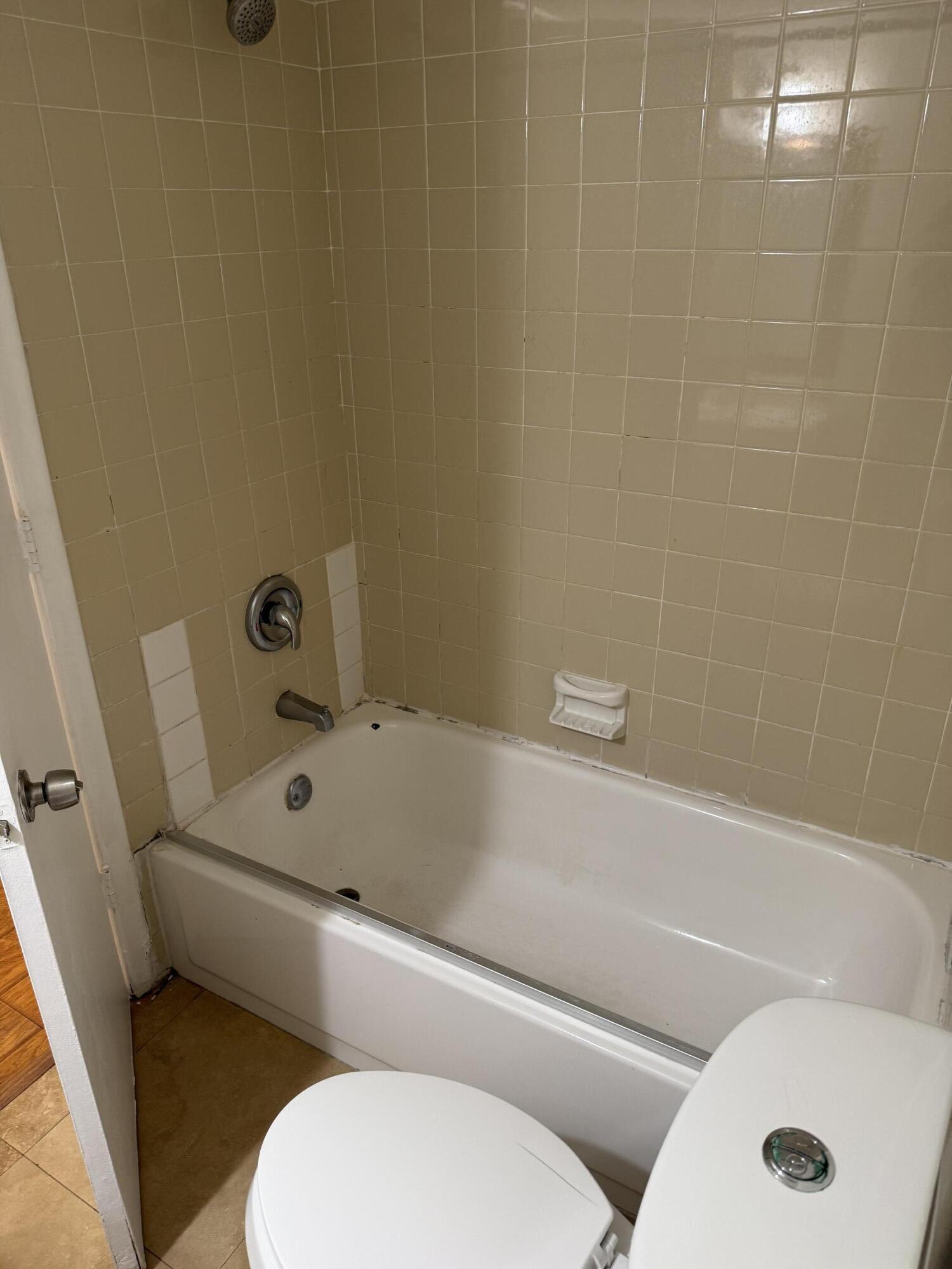 VILLAGE GREEN OF BOCA RATON CONDO - Residential