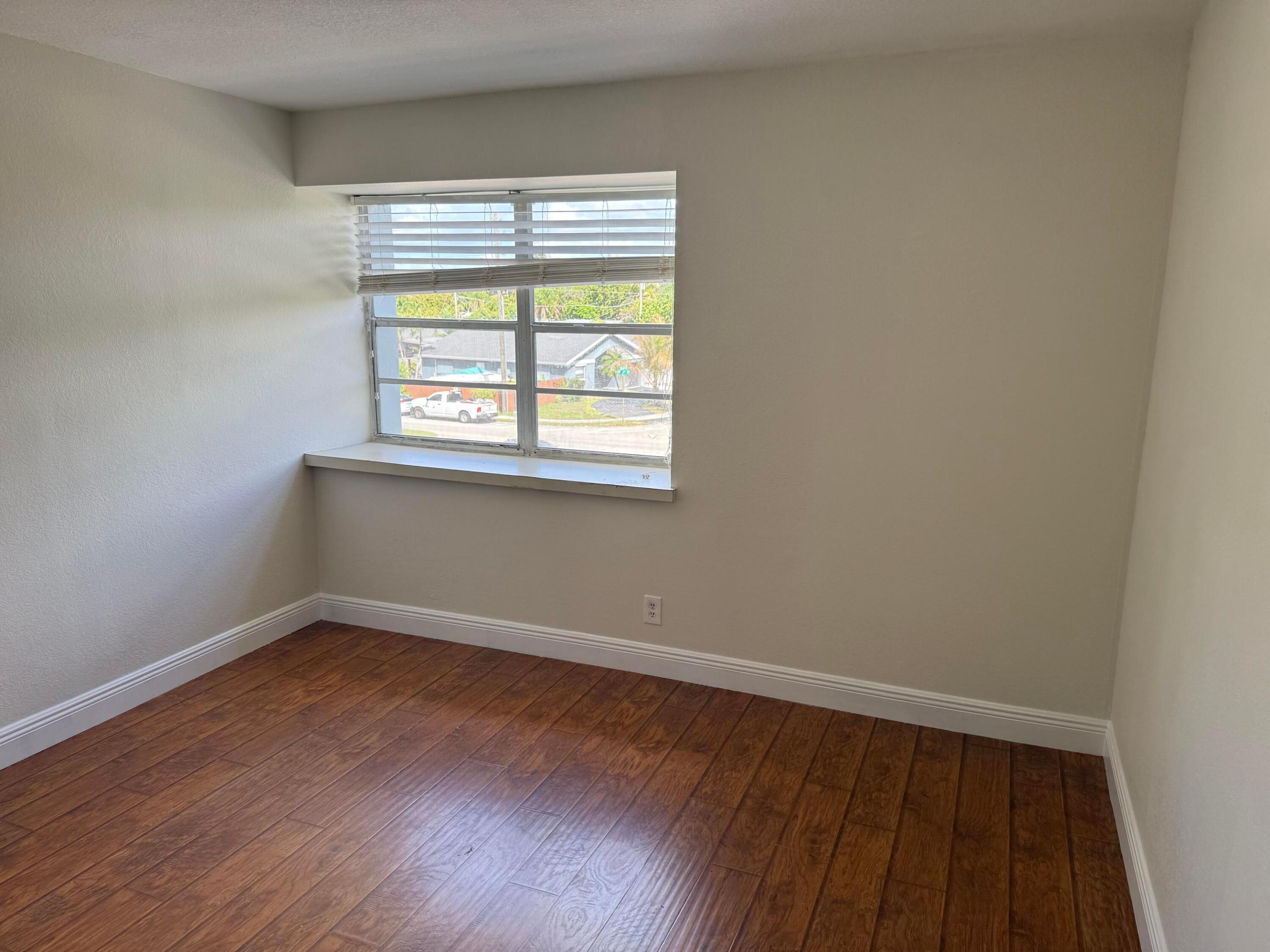 VILLAGE GREEN OF BOCA RATON CONDO - Residential