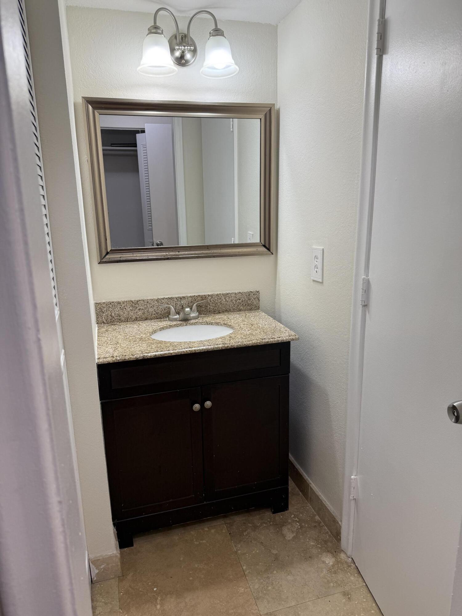 VILLAGE GREEN OF BOCA RATON CONDO - Residential