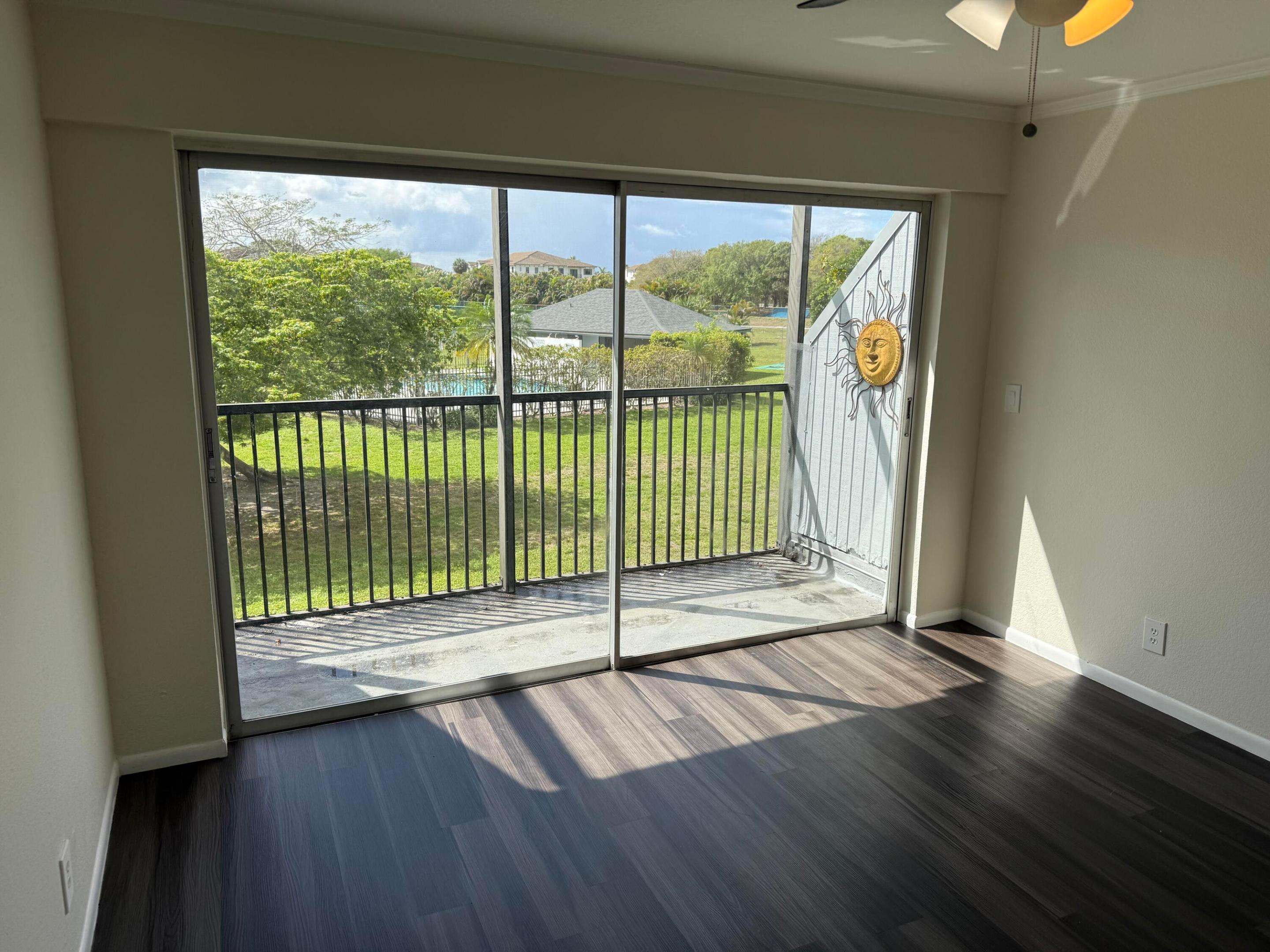 VILLAGE GREEN OF BOCA RATON CONDO - Residential