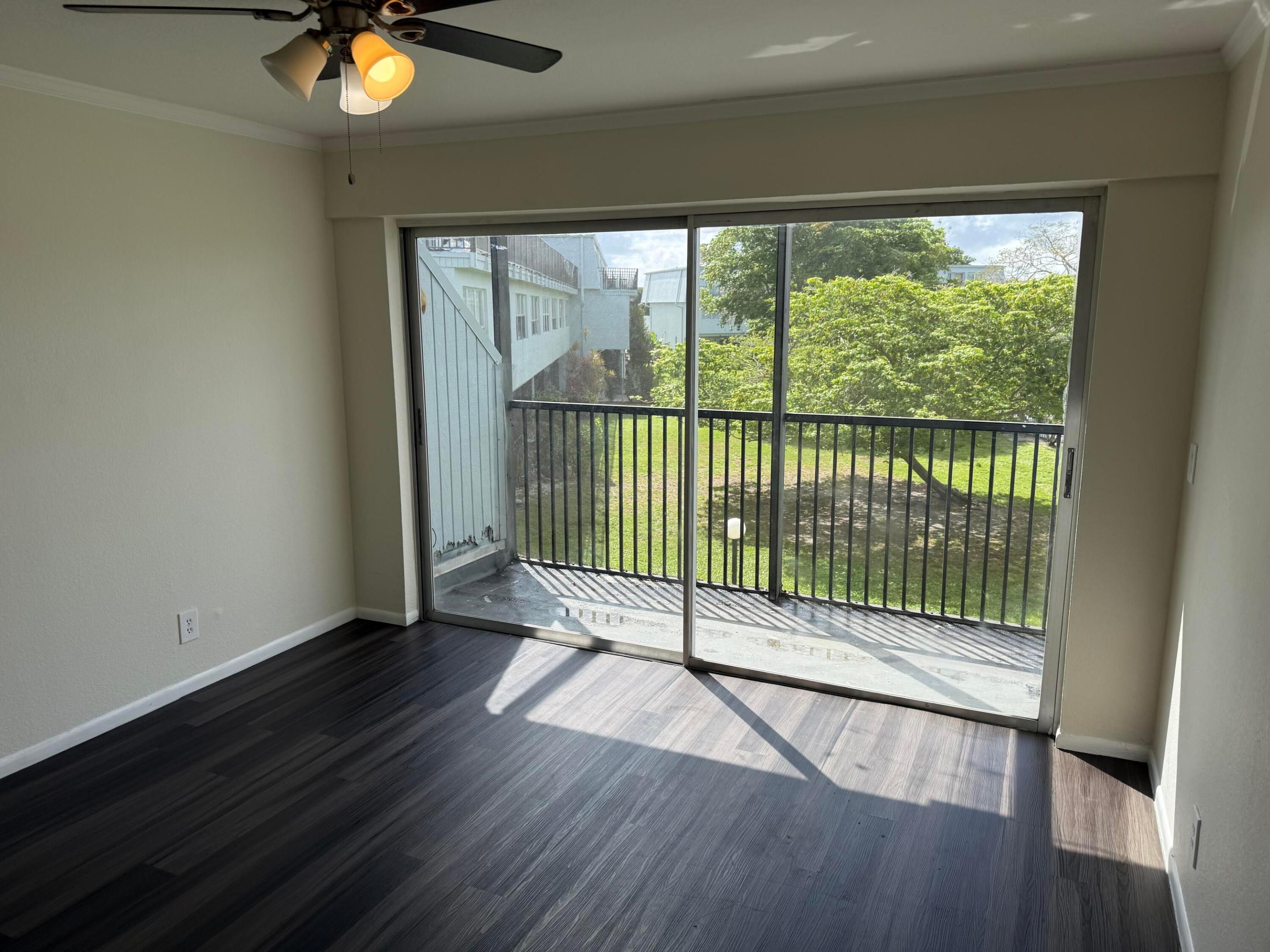 VILLAGE GREEN OF BOCA RATON CONDO - Residential