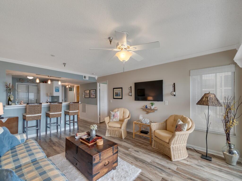 PELICAN POINTE OF SEBASTIAN V - Residential