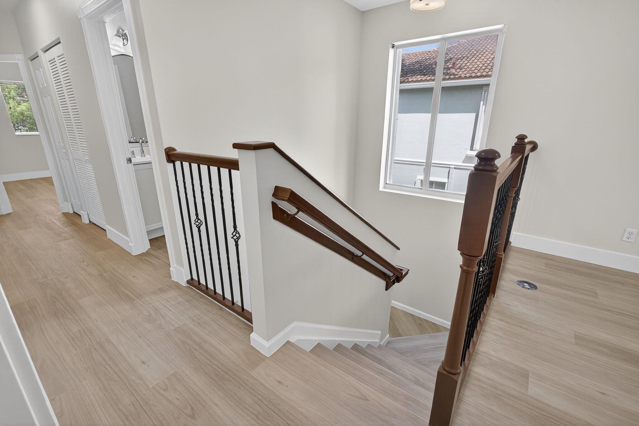 THOUSAND OAKS - Residential Lease