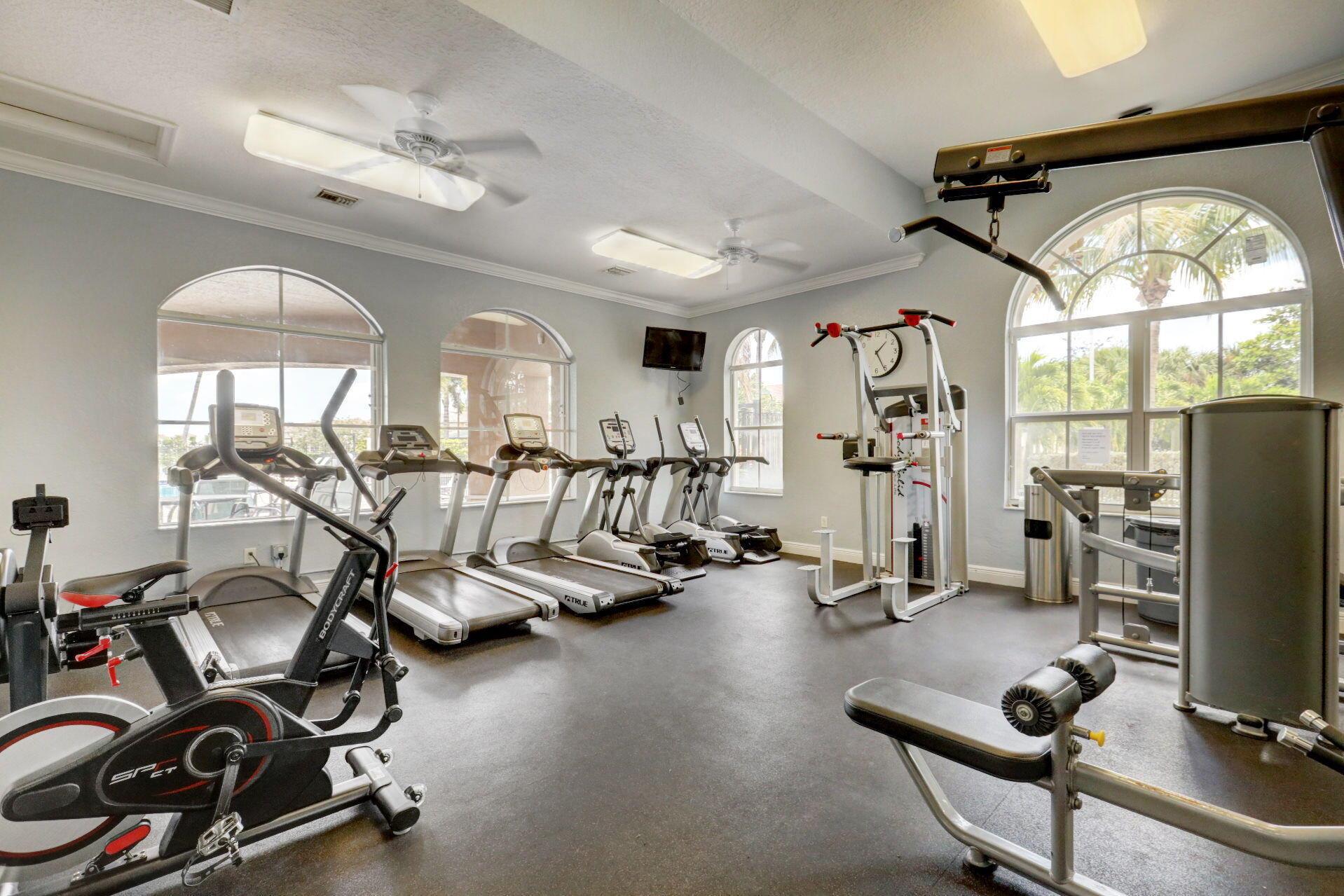 THOUSAND OAKS - Residential Lease