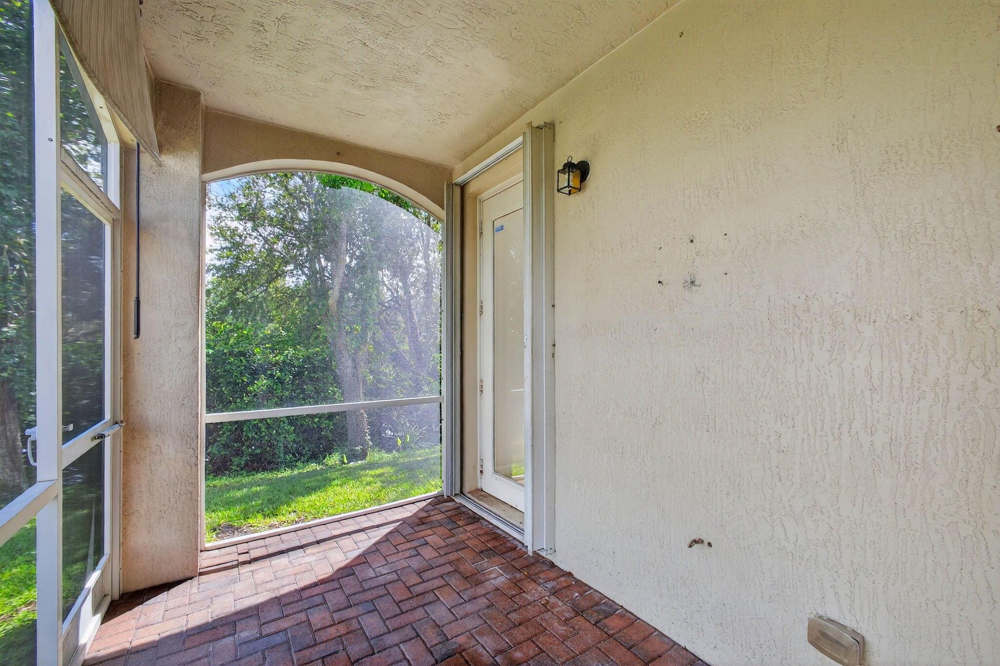 THOUSAND OAKS - Residential Lease