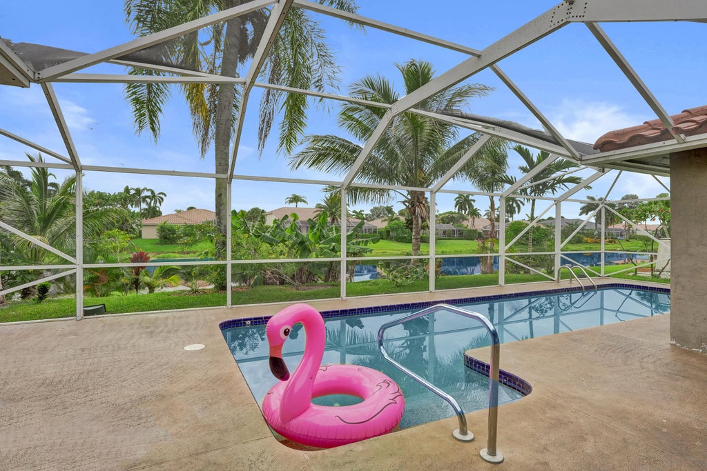 Photo of 9352 Cascade Court, Boynton Beach, FL 33437 (MLS # B26039690)
