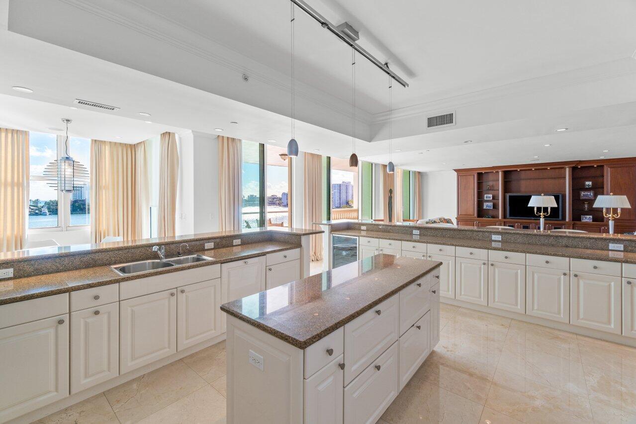 MIZNER GRAND CONDO - Residential