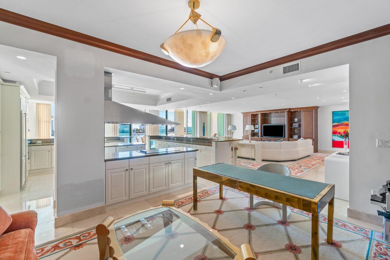 MIZNER GRAND CONDO - Residential