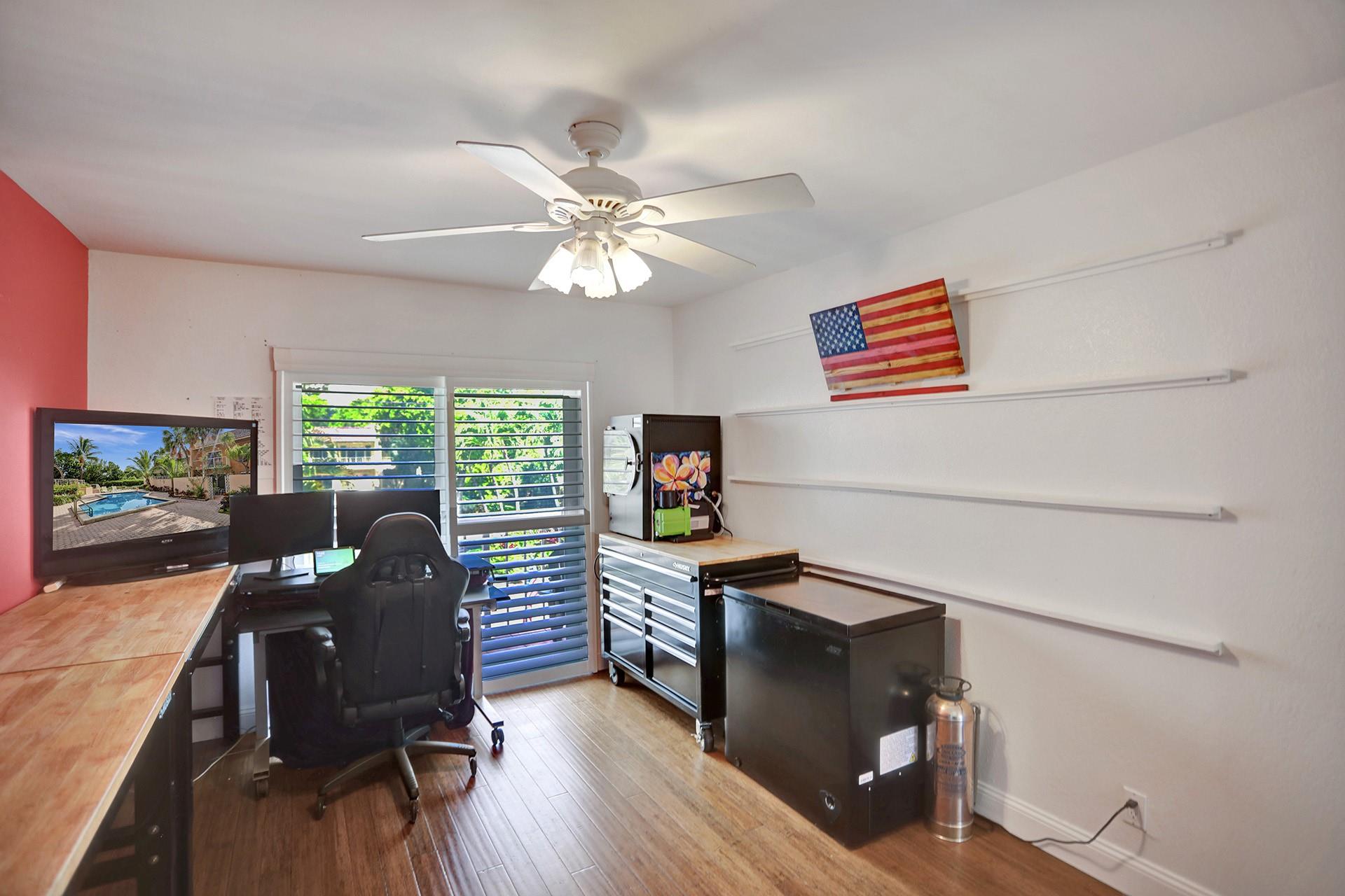 Hillsboro Square - Residential