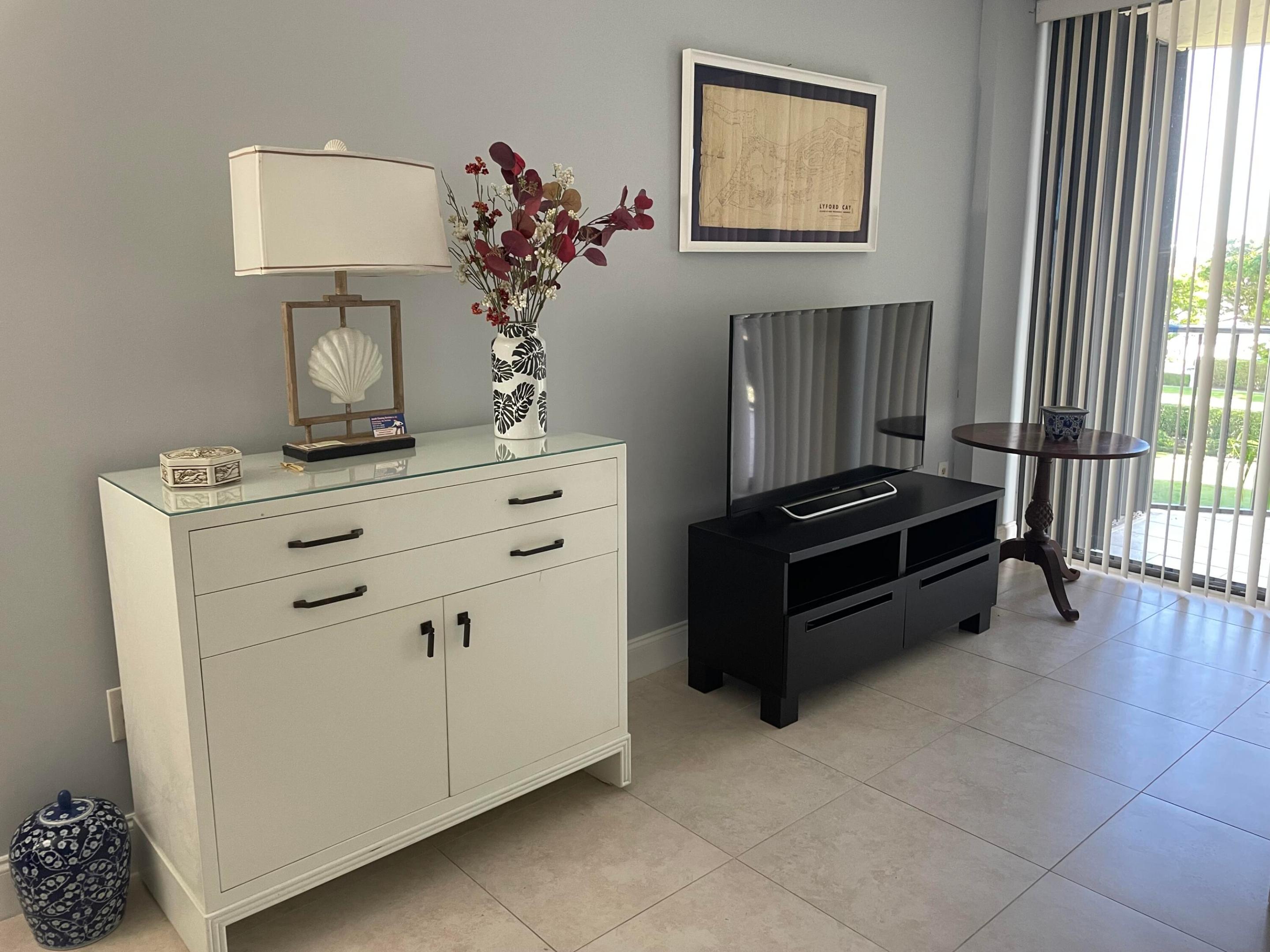 PORTA BELLA EAST,  PORTA BELLA  East Yacht - Residential Lease