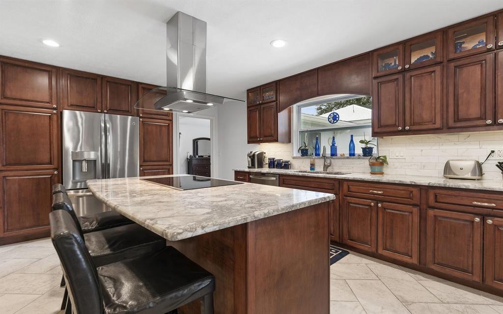 NORTH RIVER SHORES - Residential